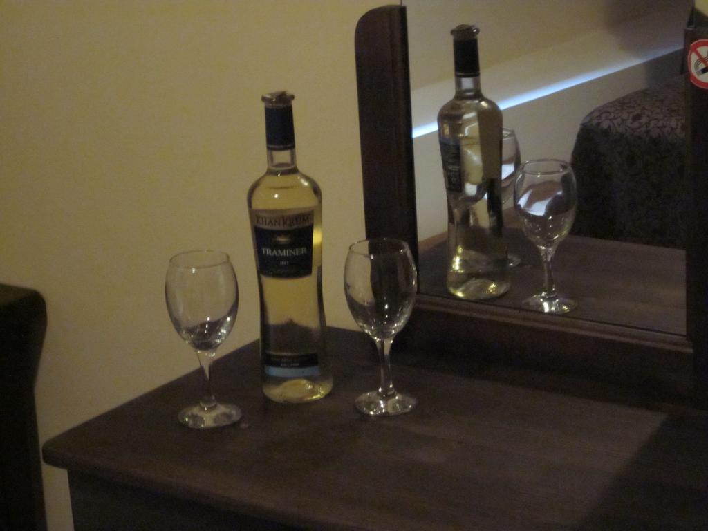 Hotel Terazini Veliko Tárnovo Habitación foto