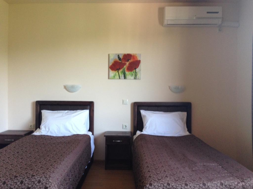 Hotel Terazini Veliko Tárnovo Habitación foto